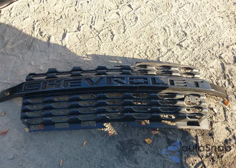 2021 Chevrolet Silverado 1500 2Wd Standard Bed Custom z USA, uszkodzony, nr VIN 1GCRWBEK6MZ319965